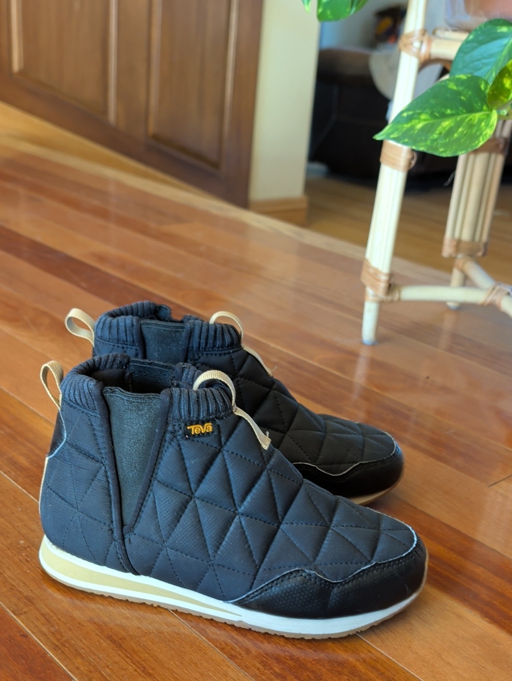 Teva ReEmber Mid Platform Boot